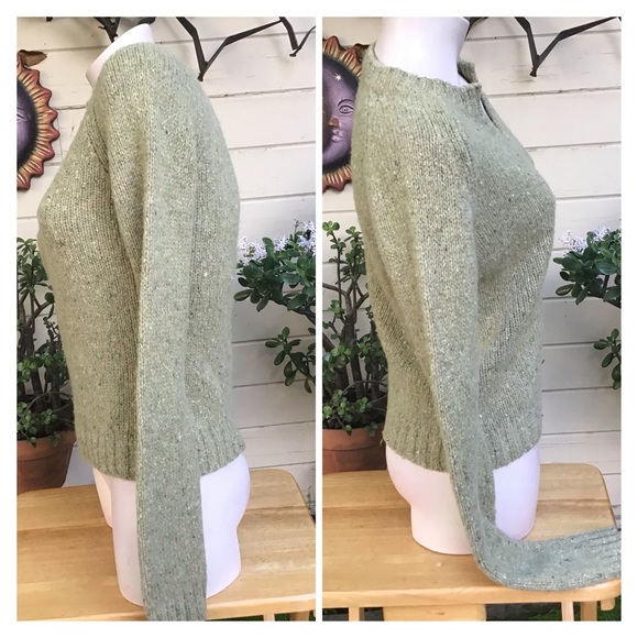 Old Navy wool sweater - Picture 2 of 3